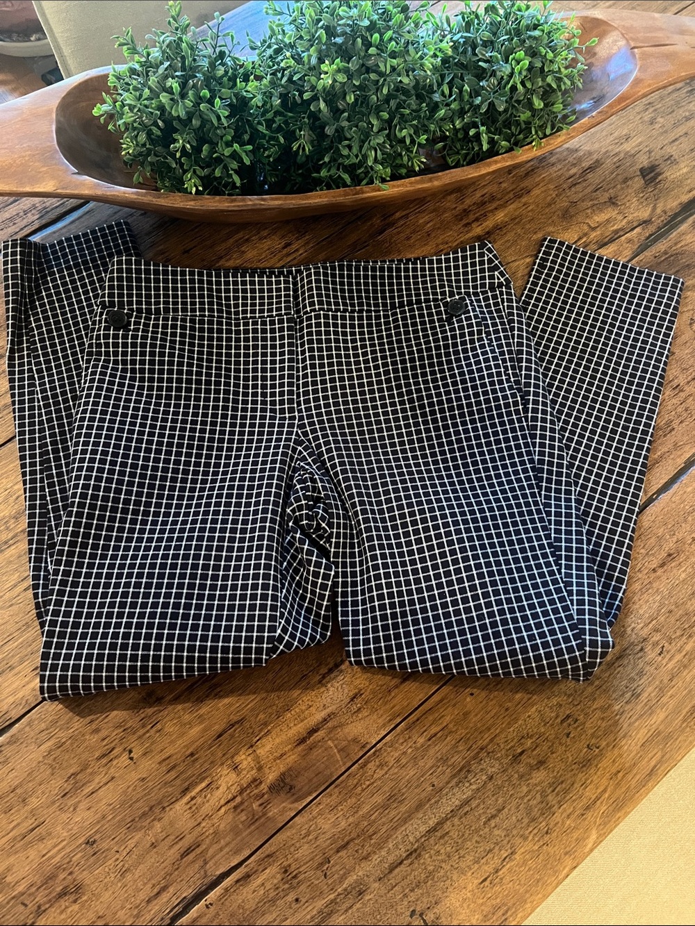 Loft Black and White Plaid Julie Ankle Pant.  Size 4